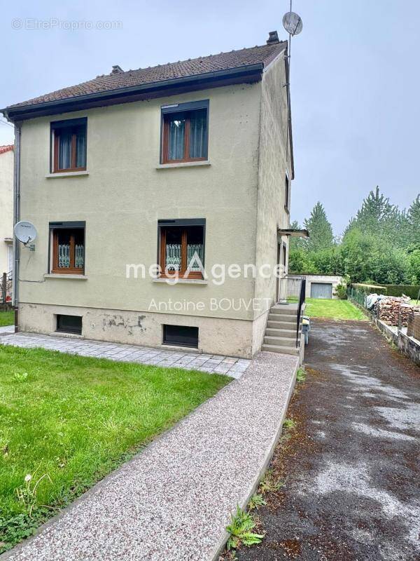 Maison à CANAPLES