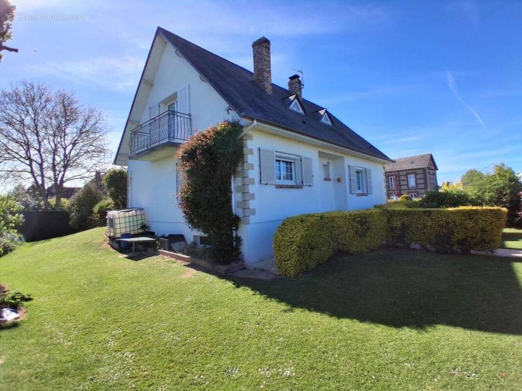 Photo 1 - Maison à YERVILLE