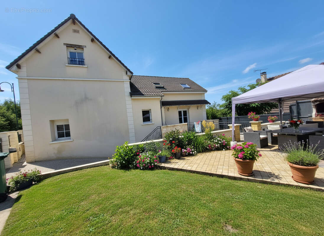 generated_2025-09-16T10_46_30 - Maison à MERU