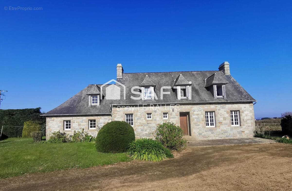 Photo 1 - Maison à PLOUGRESCANT