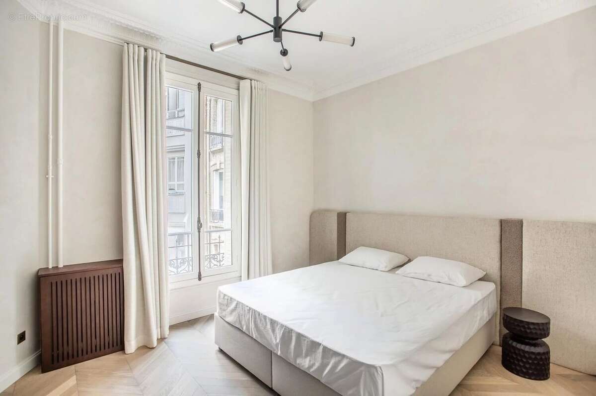 Paris XVI  Appartement 6/5 Pieces / bld Jules SANDEAU / Appartement d’Exception - photo 18