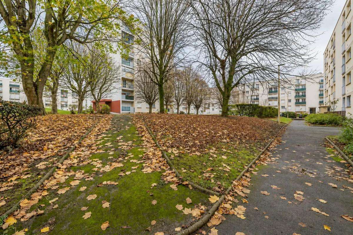 Lumineux studio sans vis-à-vis à Garges-lès-Gonesse - photo 15