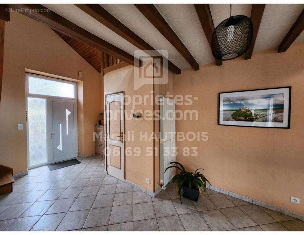 Maison à SAINT-HILAIRE-DU-HARCOUET