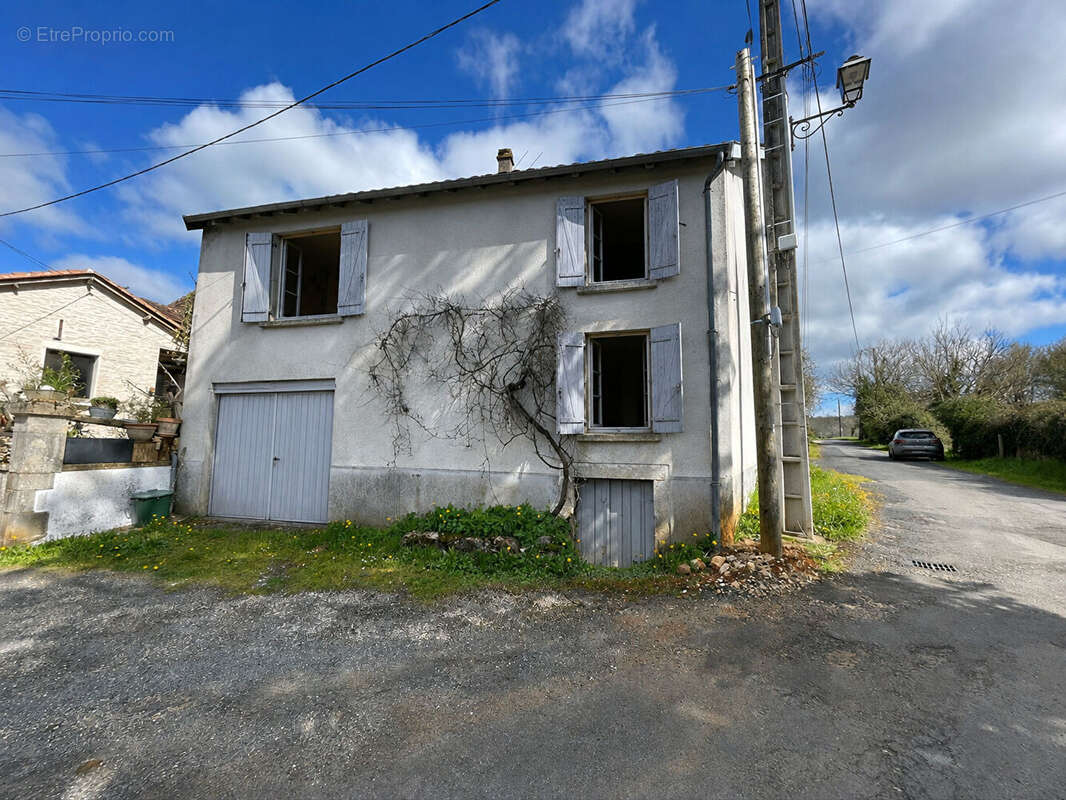 Maison à CUBJAC