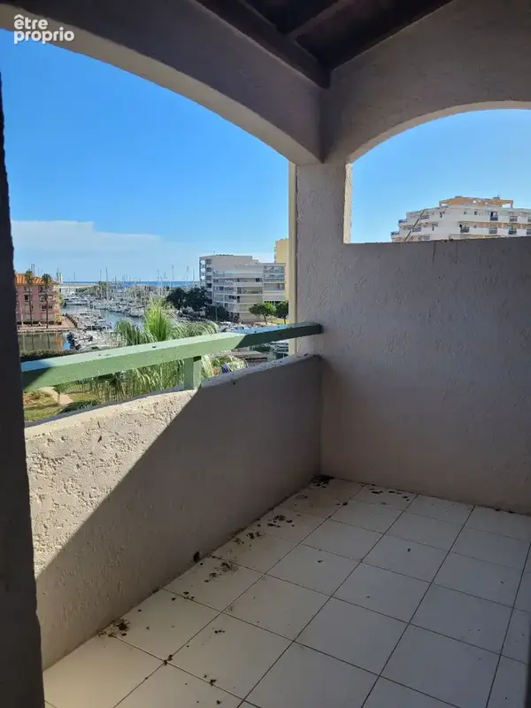 Canet Port T3 Mezzanine Duplex avec terrasse vue Port et Mer - photo 9