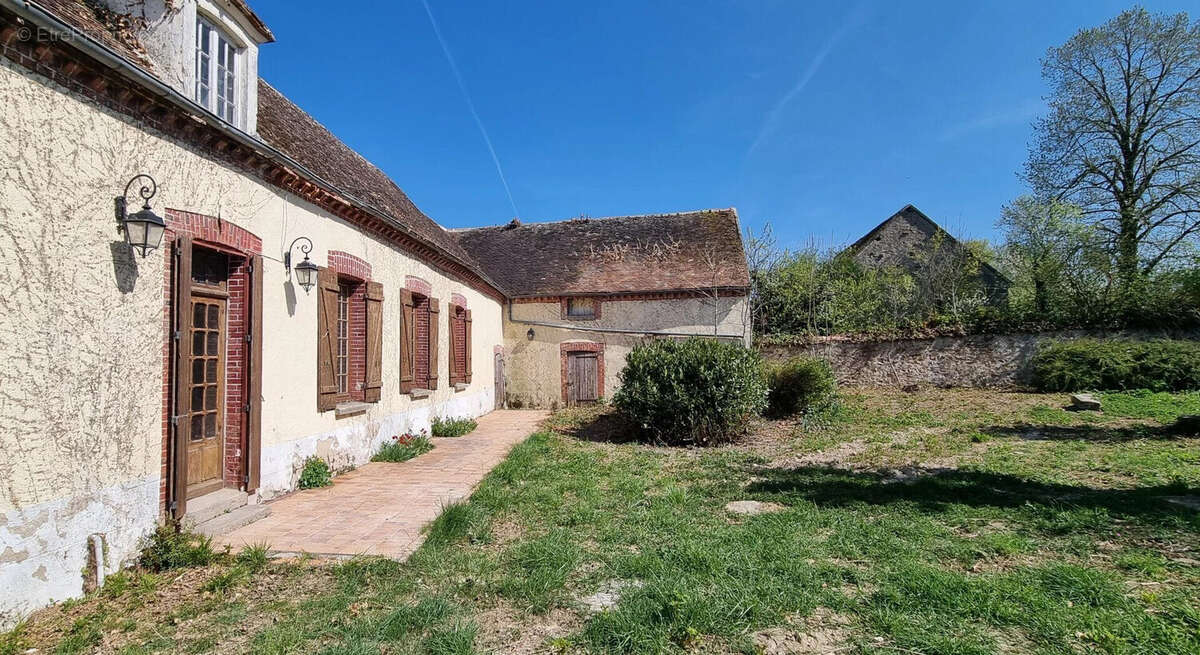 Maison à SOLIGNY-LES-ETANGS
