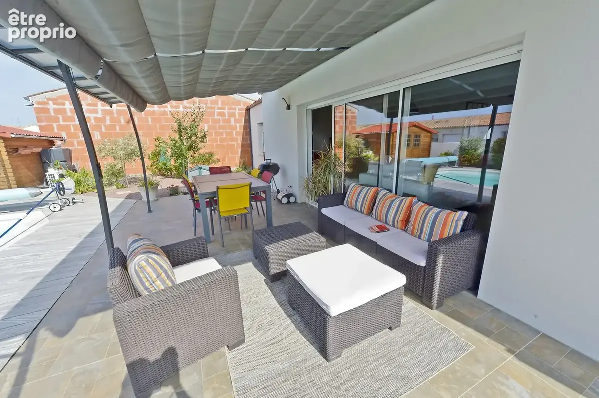 Maison 97 m² à Saint-Sulpice-De-Royan  - photo 2