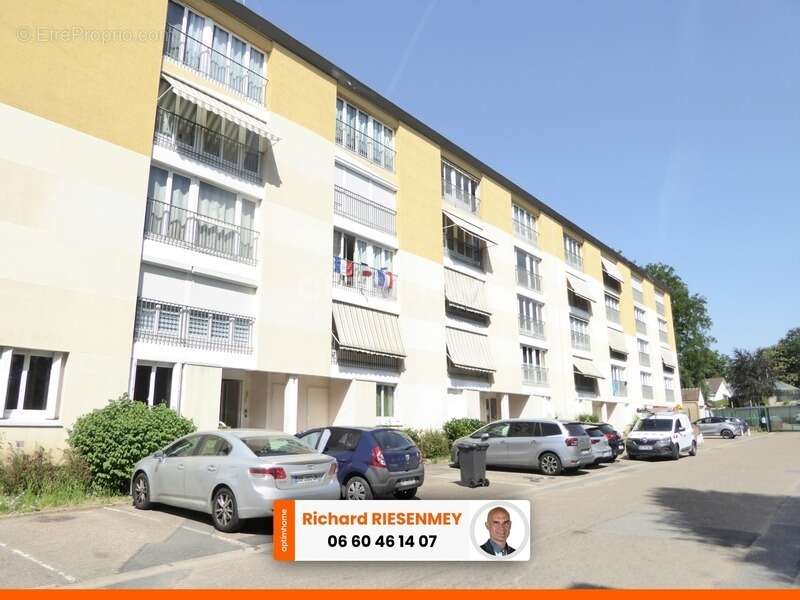 Appartement à BRUYERES-LE-CHATEL