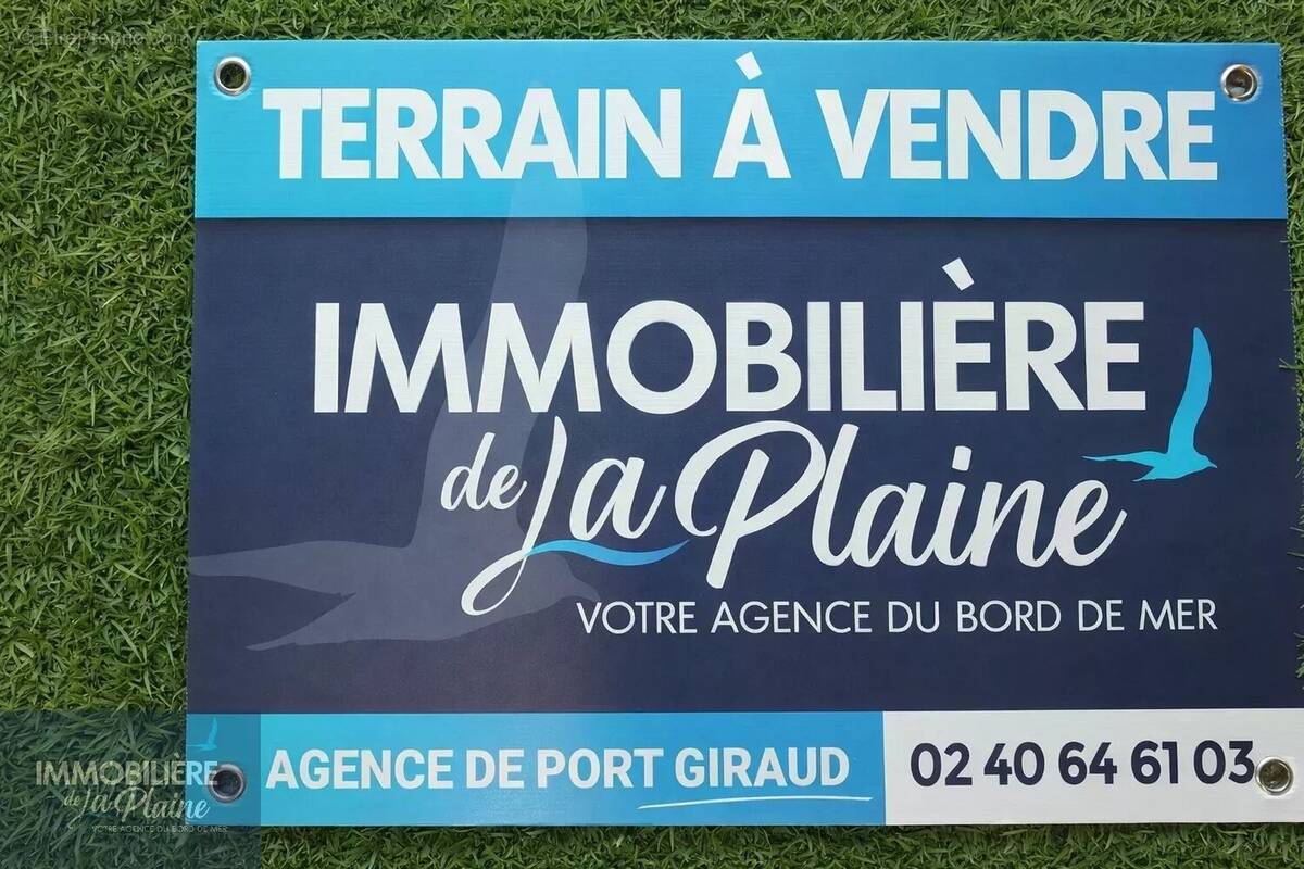 Terrain à LA PLAINE-SUR-MER