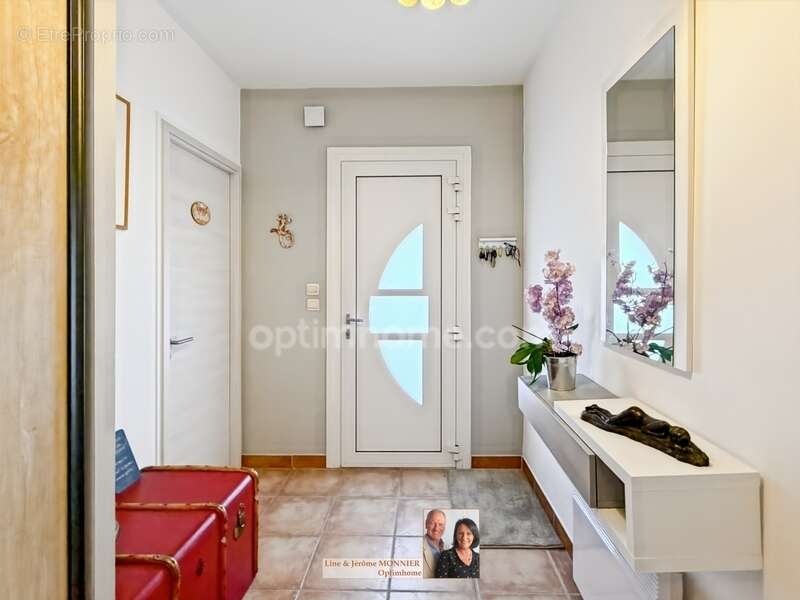 EXCLUSIVITE Montesquieu des Albères Villa récente de 4 faces de plain-pied avec piscine chauffée et Vue sur les Albères - photo 14
