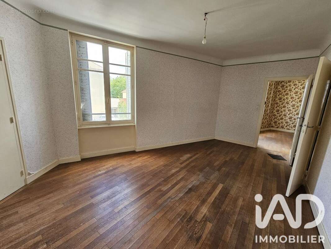 Appartement 310 m² à Servant  - photo 4