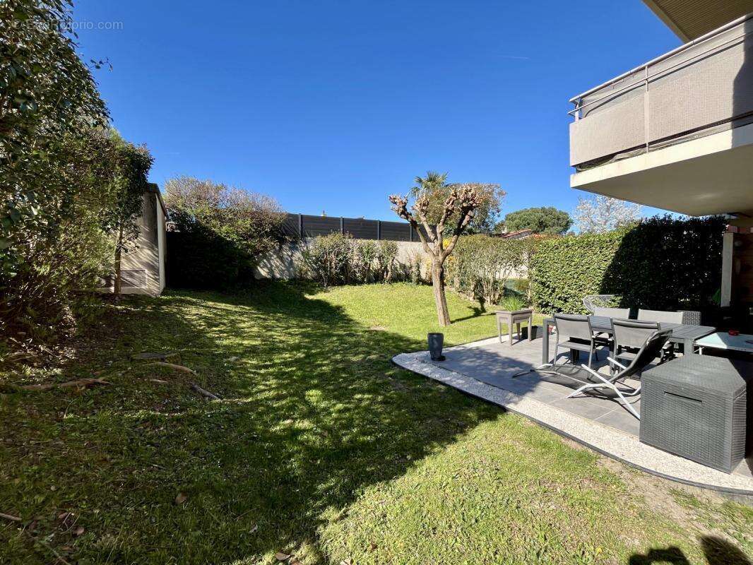 Appartement à LESPINASSE