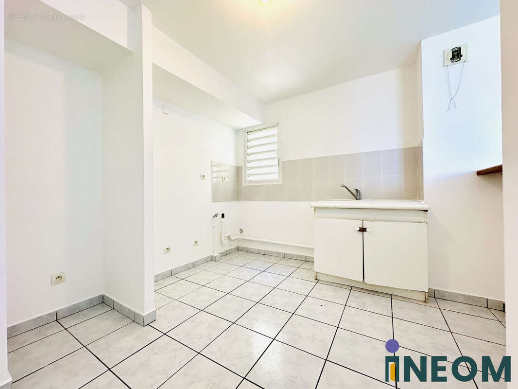 Appartement à SAINTE-SUZANNE