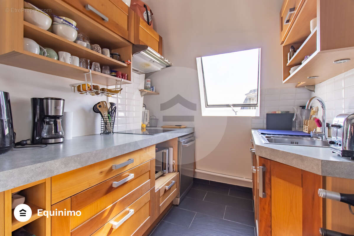 Appartement à PARIS-10E