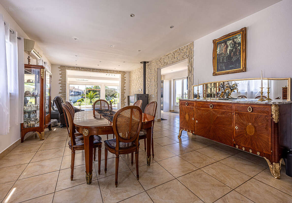 Maison à SAINT-GEORGES-DE-DIDONNE