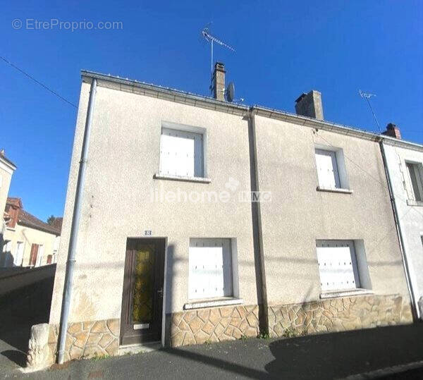 Maison à BUZANCAIS