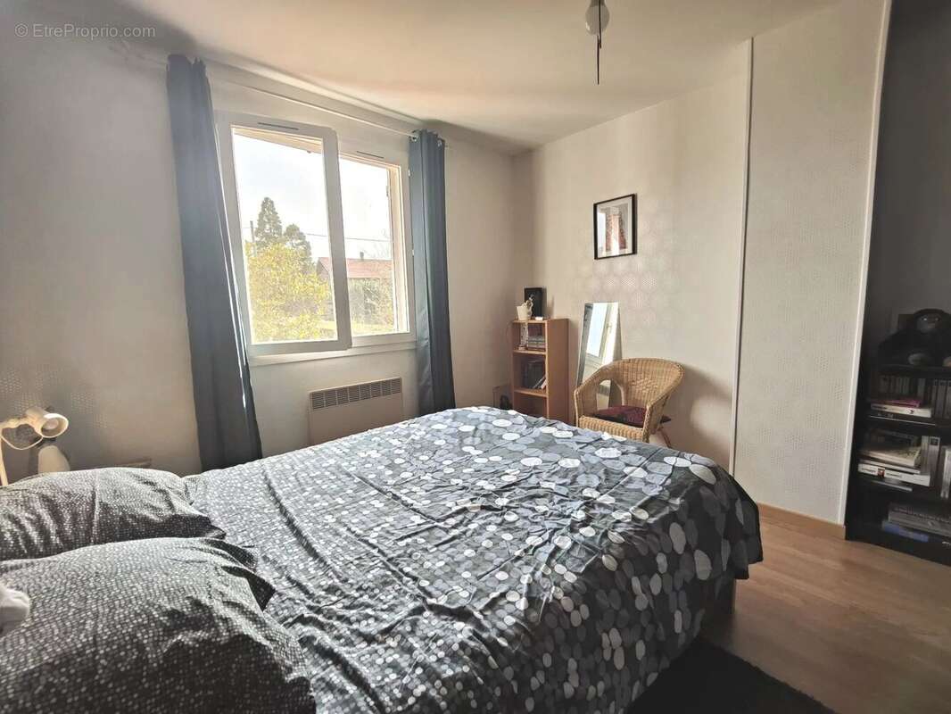 Maison familiale de 130 m² avec piscine à Pélussin - photo 8