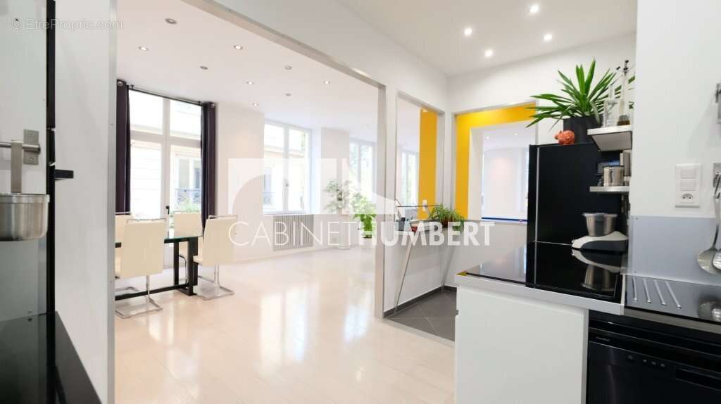 Appartement à SAINT-ETIENNE