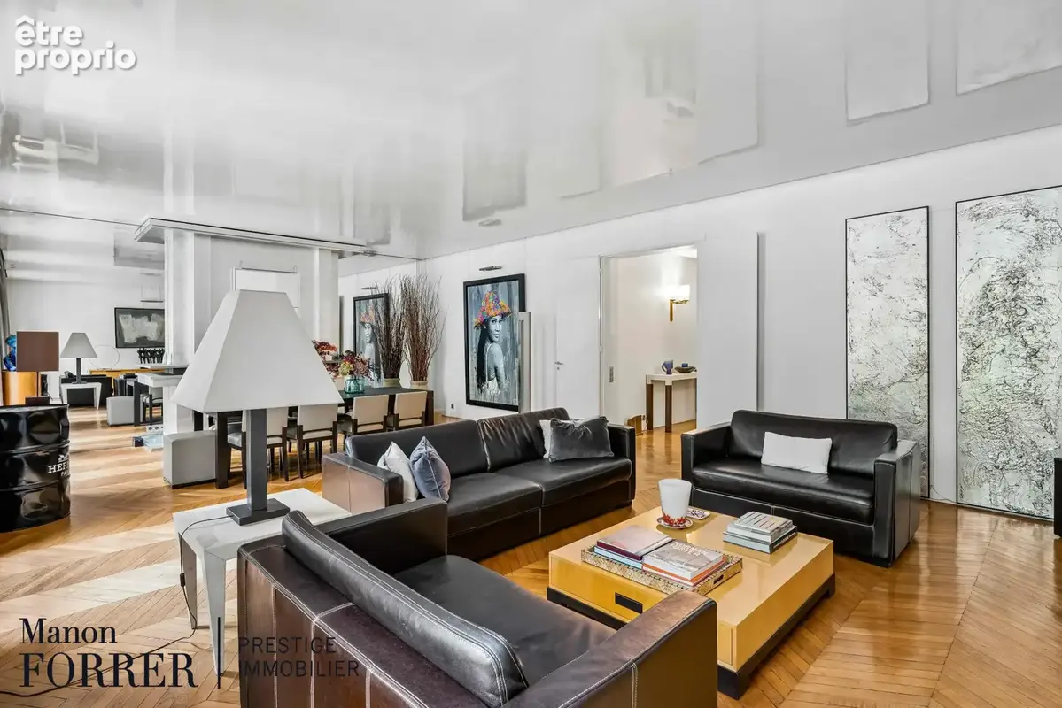 À VENDRE   Appartement de 256 m2 aux prestations haut de gamme idéalement situé à proximité immédiate du Parc - photo 1