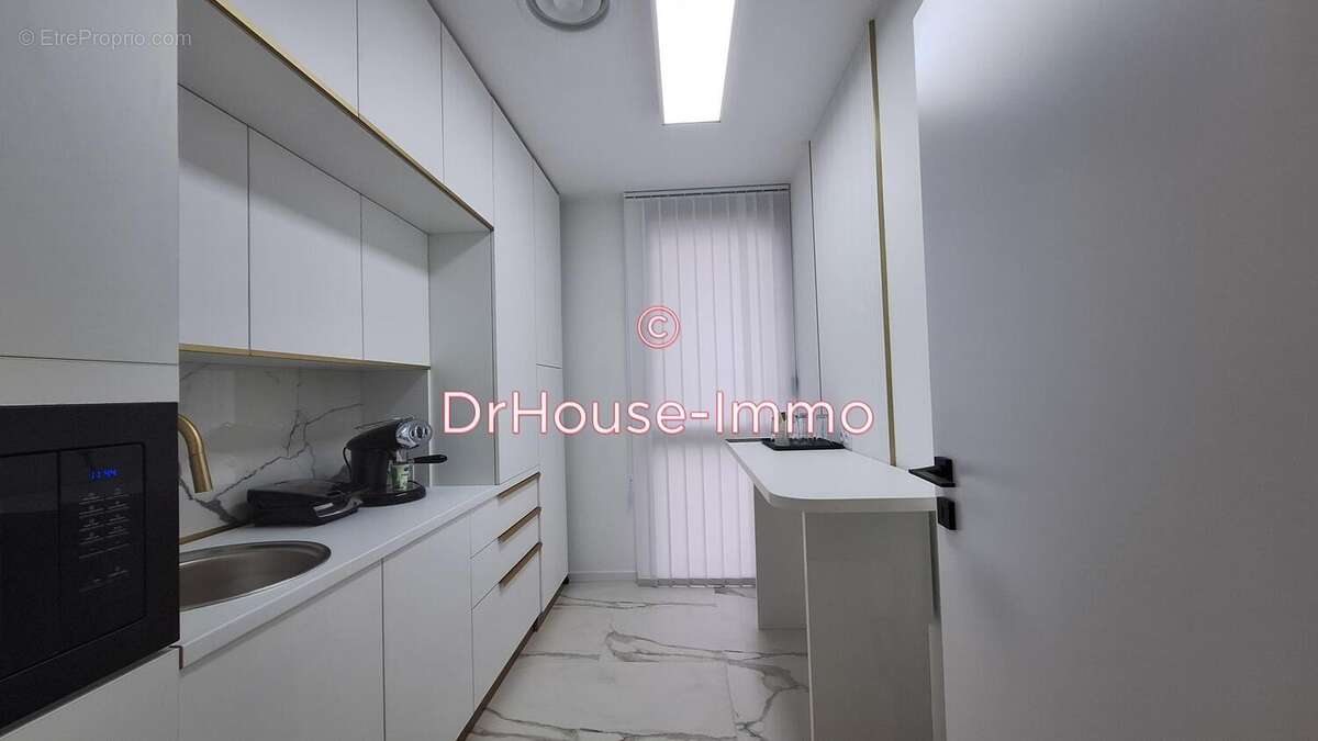 Commerce à OLLIOULES