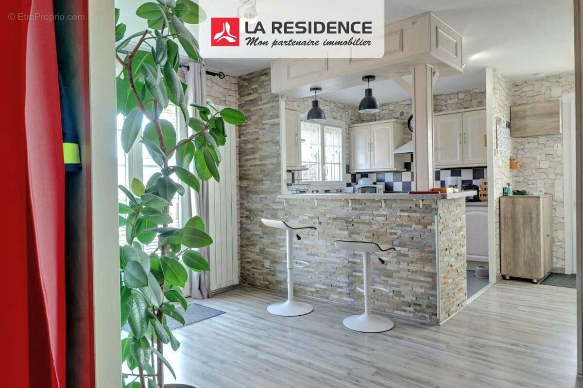 Maison 75 m² à Ezy-Sur-Eure  - photo 4