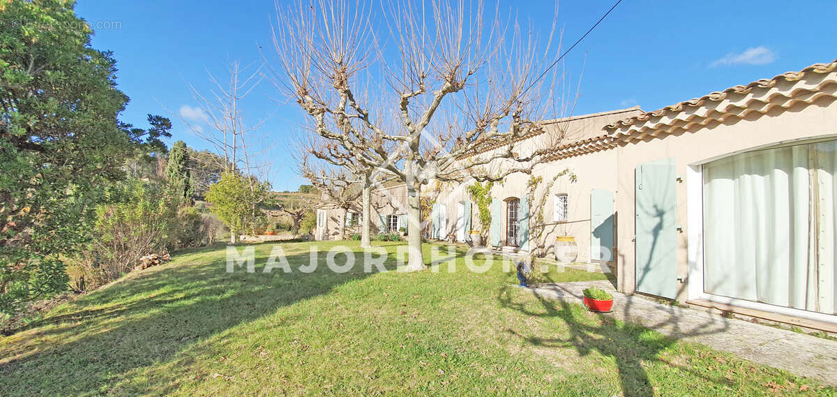 Maison à LE CASTELLET