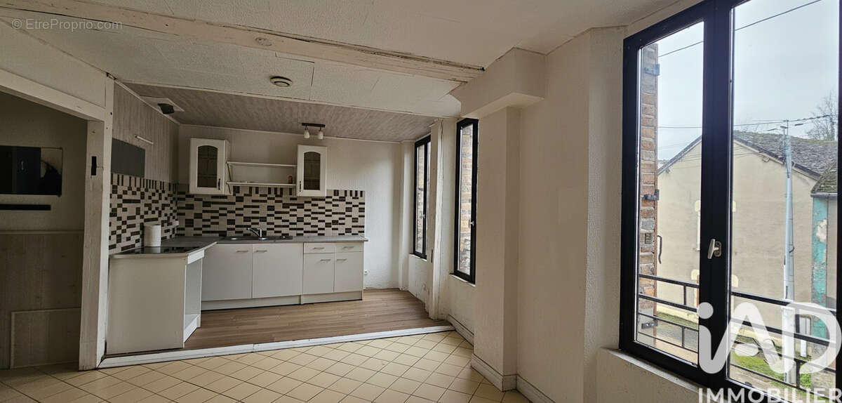 Photo 5 - Appartement à PONT-SUR-YONNE