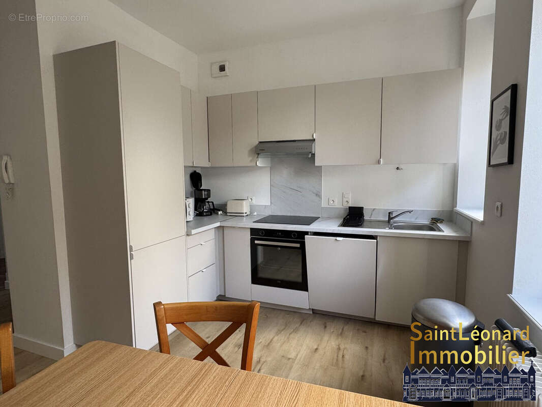 Appartement 83 m² à Fougeres  - photo 5