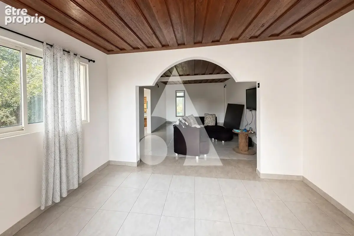 Maison F4 de plain-pied au calme avec vue mer + Terrain 850 m² - photo 4