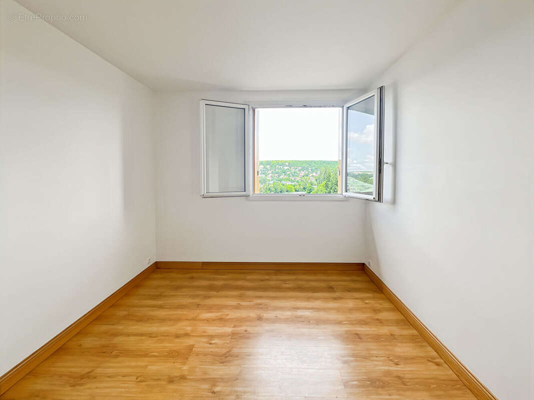 Appartement à MANTES-LA-JOLIE