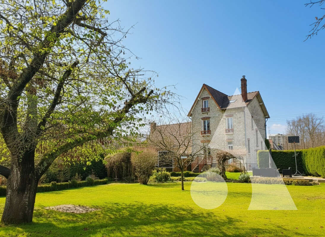 Maison à CREPY-EN-VALOIS