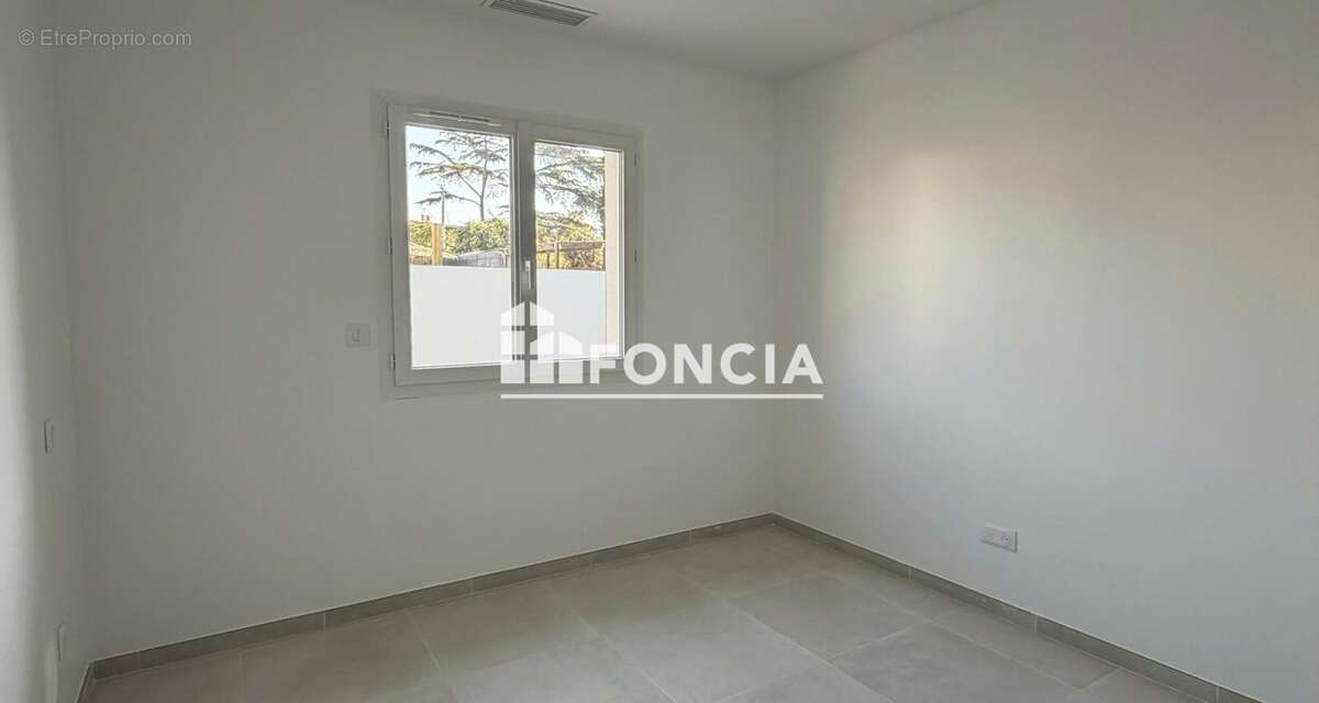 Maison neuve 4 pièces avec piscine et garage à Bassan - photo 7