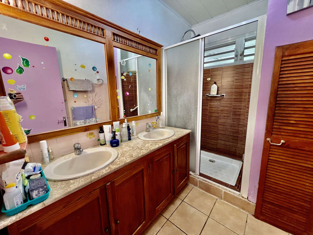 Maison à PETITE-ILE