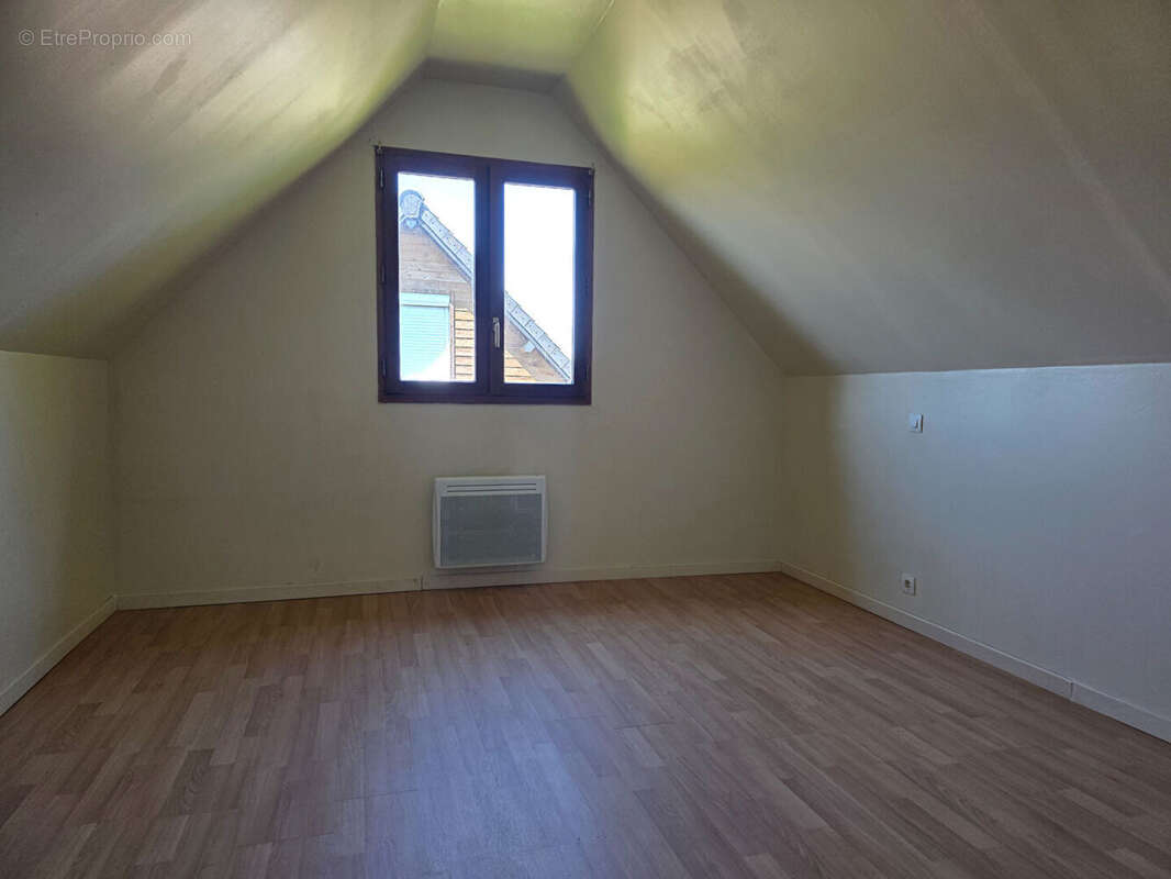 CENTRE MOYAUX, maison avec chbre au RDC - photo 5