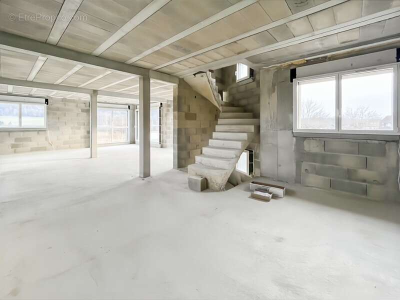 Maison à SAINT-POINT-LAC