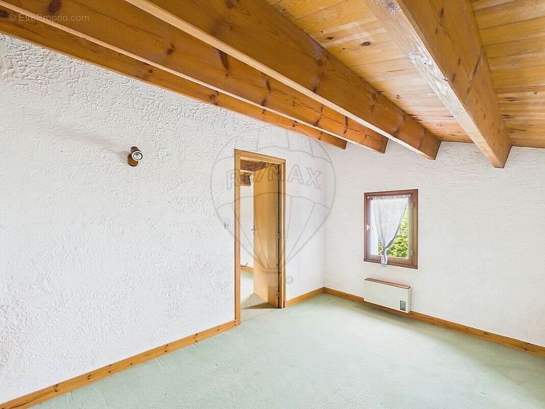 Maison à LES MATHES