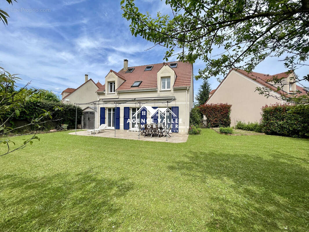 Maison à SAINT-PIERRE-DU-PERRAY