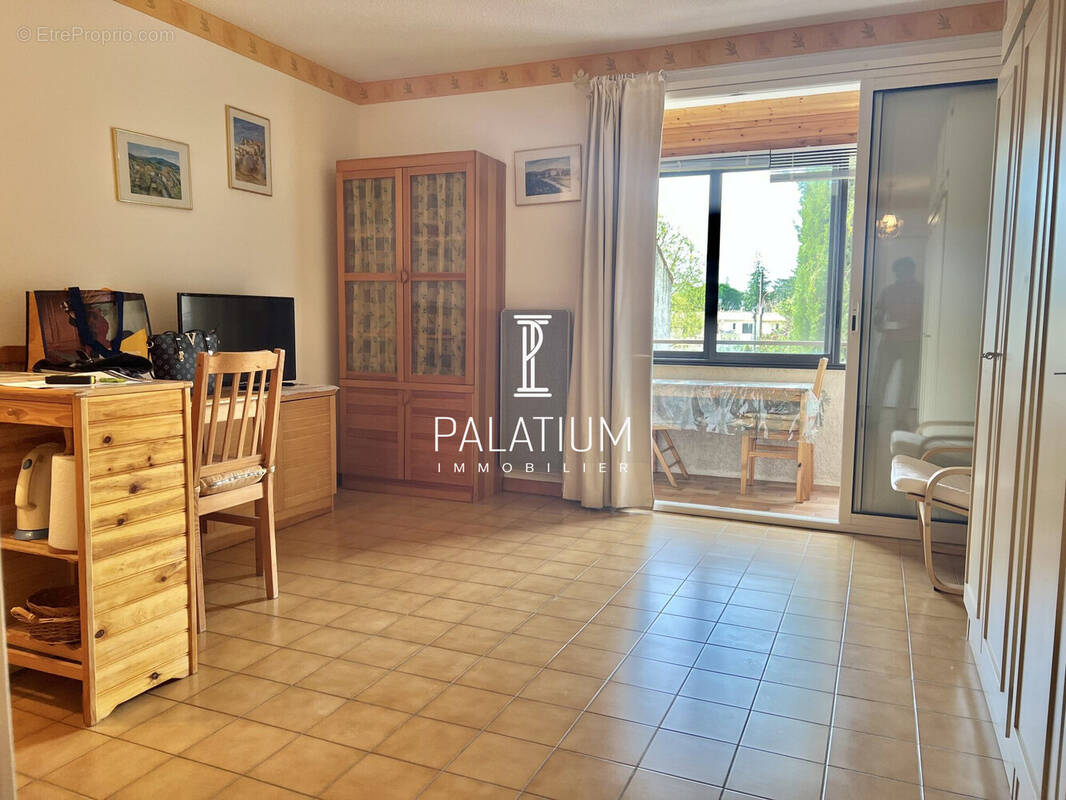 Appartement à GREOUX-LES-BAINS