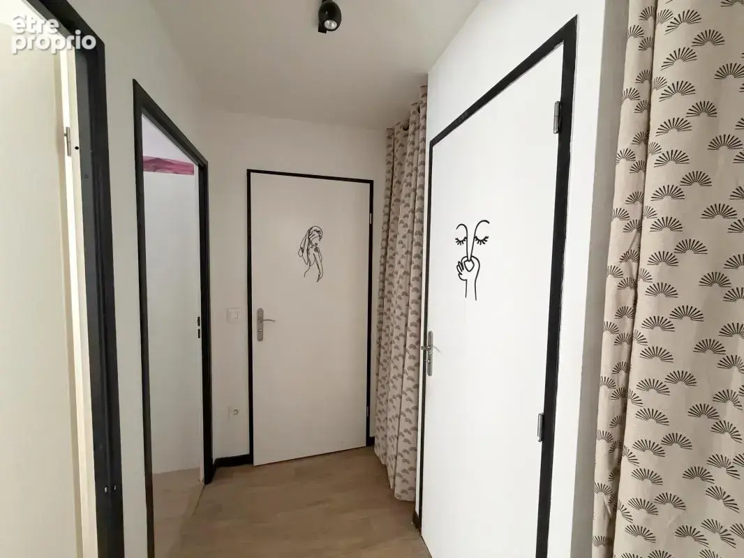 Appartement À Vendre - photo 5