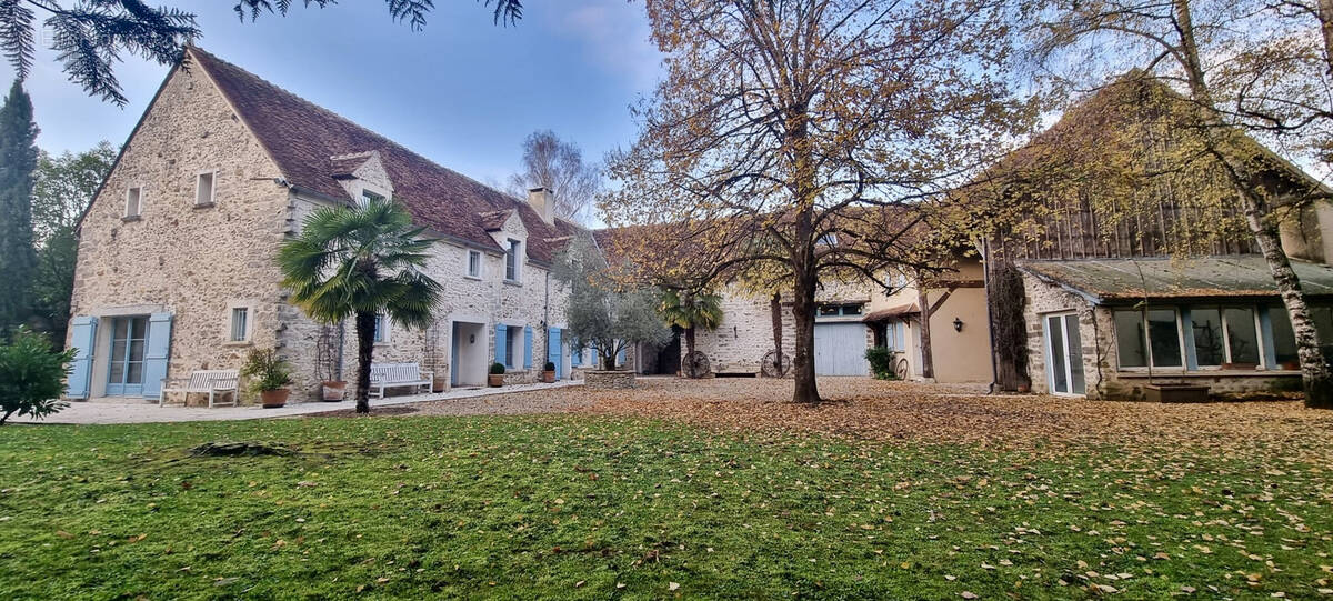 Maison à CHALAUTRE-LA-GRANDE