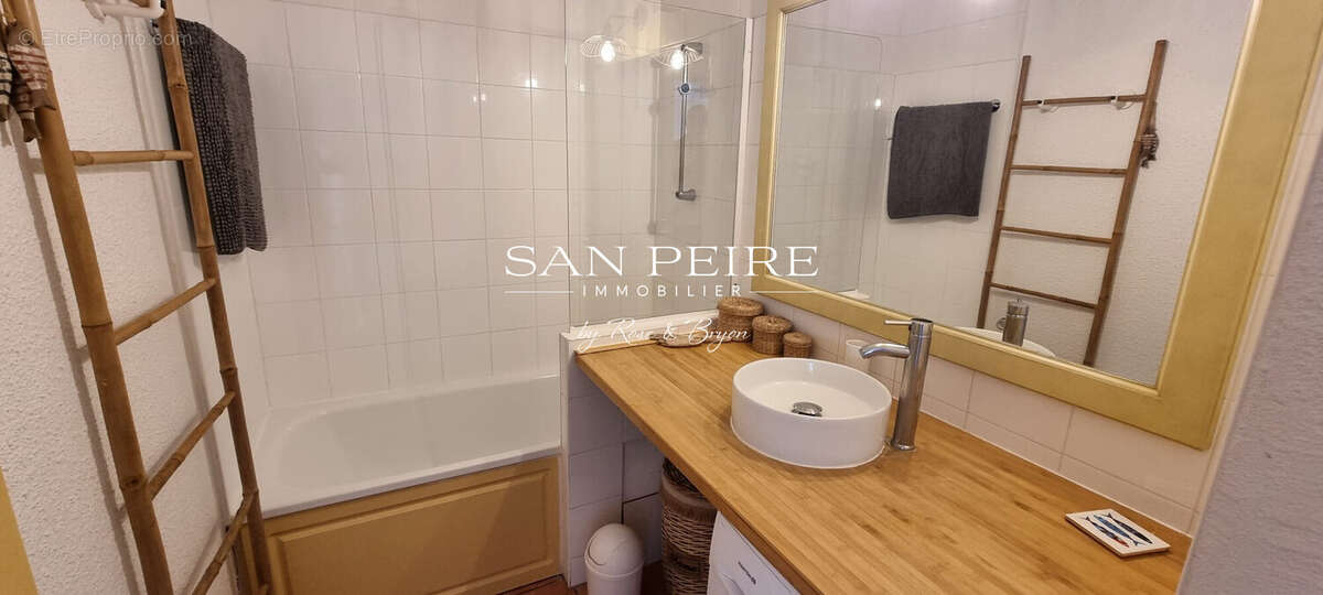 Appartement à LES ISSAMBRES