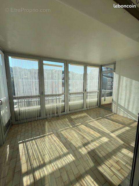 Appartement à CHAVILLE