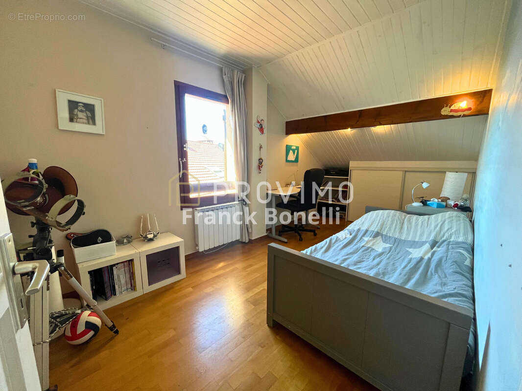 Appartement à ARCHAMPS