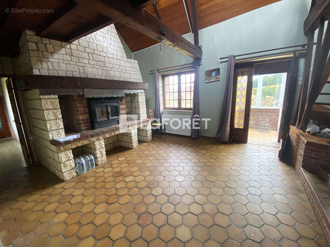 Maison à BEAURAINVILLE