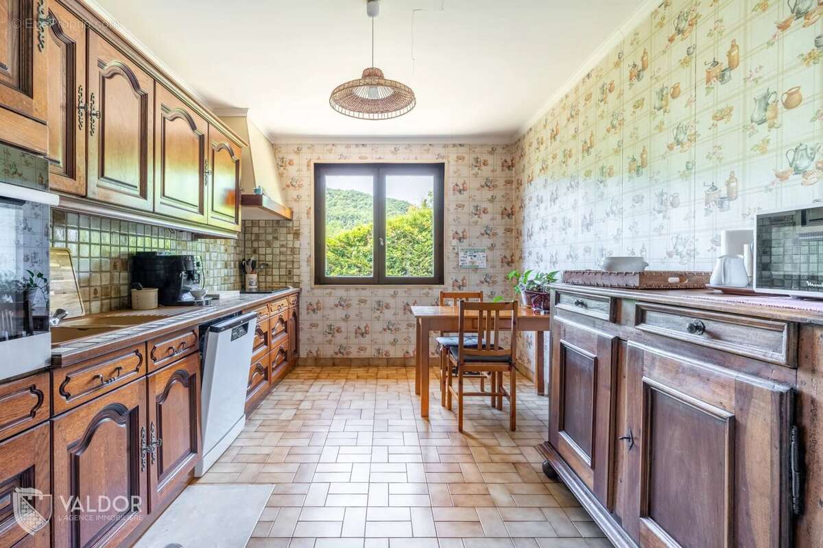 Maison à VILLE-SUR-JARNIOUX
