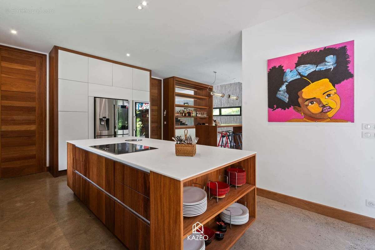 Maison 395 m² à Fort-De-France  - photo 8