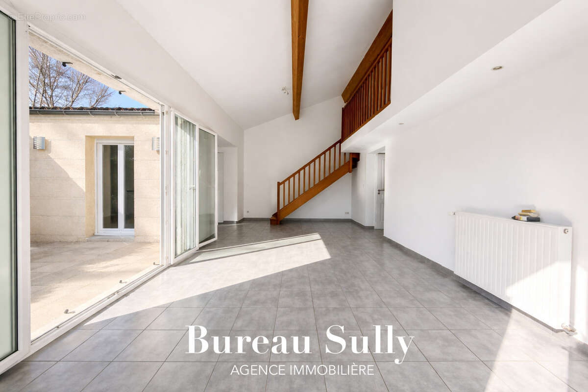 Maison à MASSIEUX