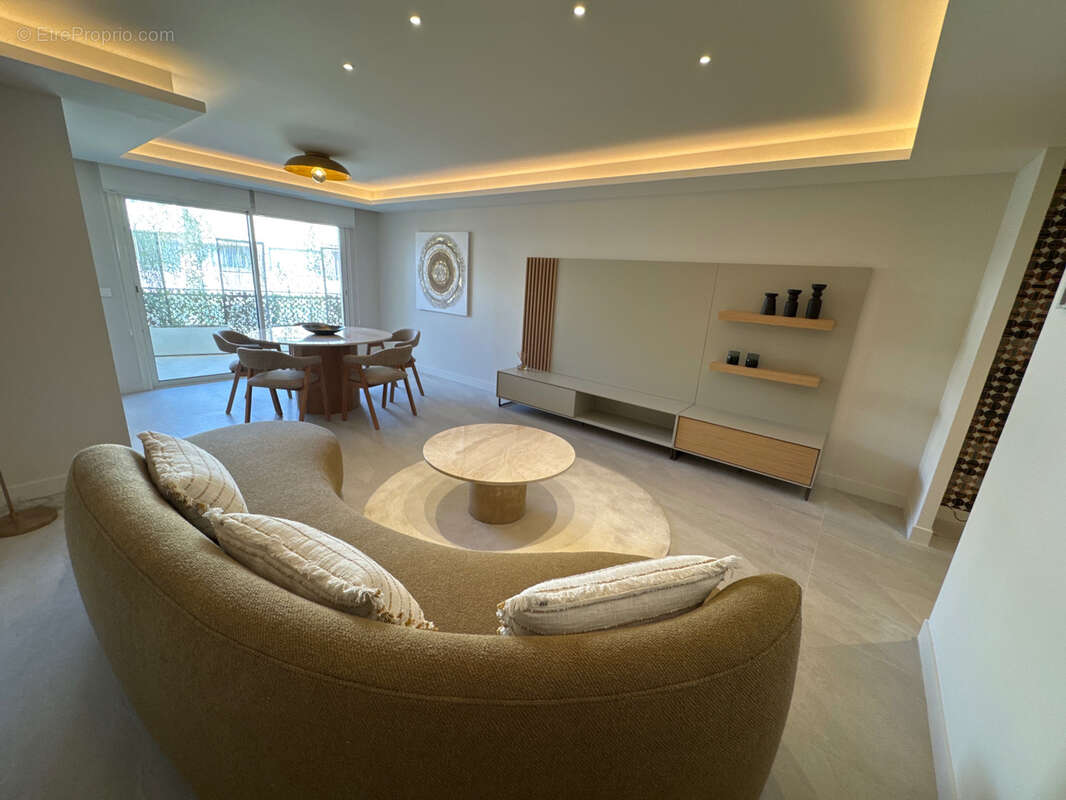 Appartement à SAINT-RAPHAEL