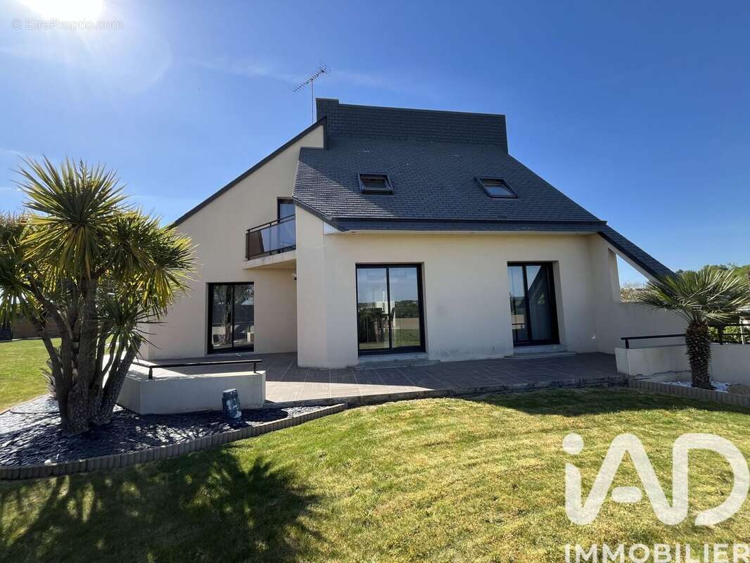 Maison 144 m² à Poilley  - photo 2