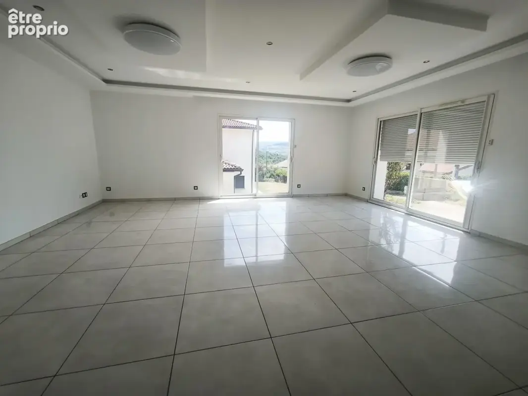 Maison 6 pièces 144 m² à vendre à Genilac (42800) - photo 7